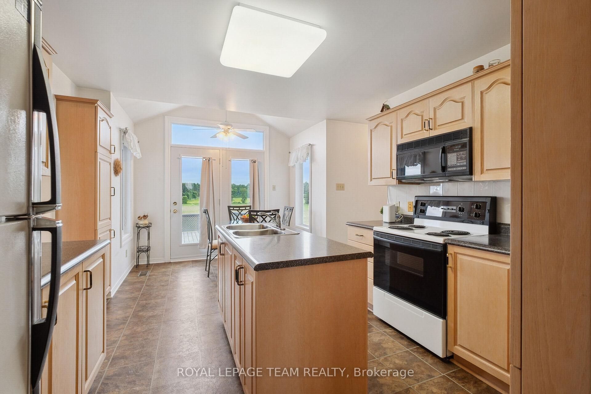 Photo 11 of 8665 Russell Road, Ottawa, Sarsfield/Bearbrook — HOMEH