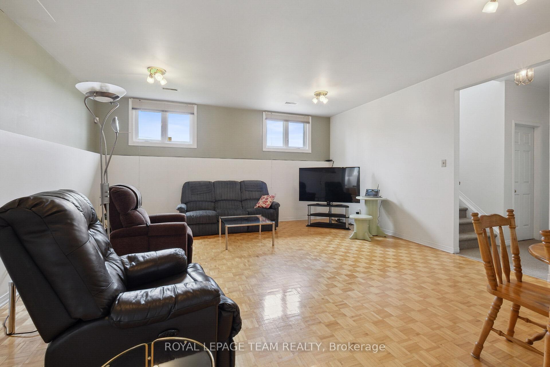 Photo 27 of 8665 Russell Road, Ottawa, Sarsfield/Bearbrook — HOMEH