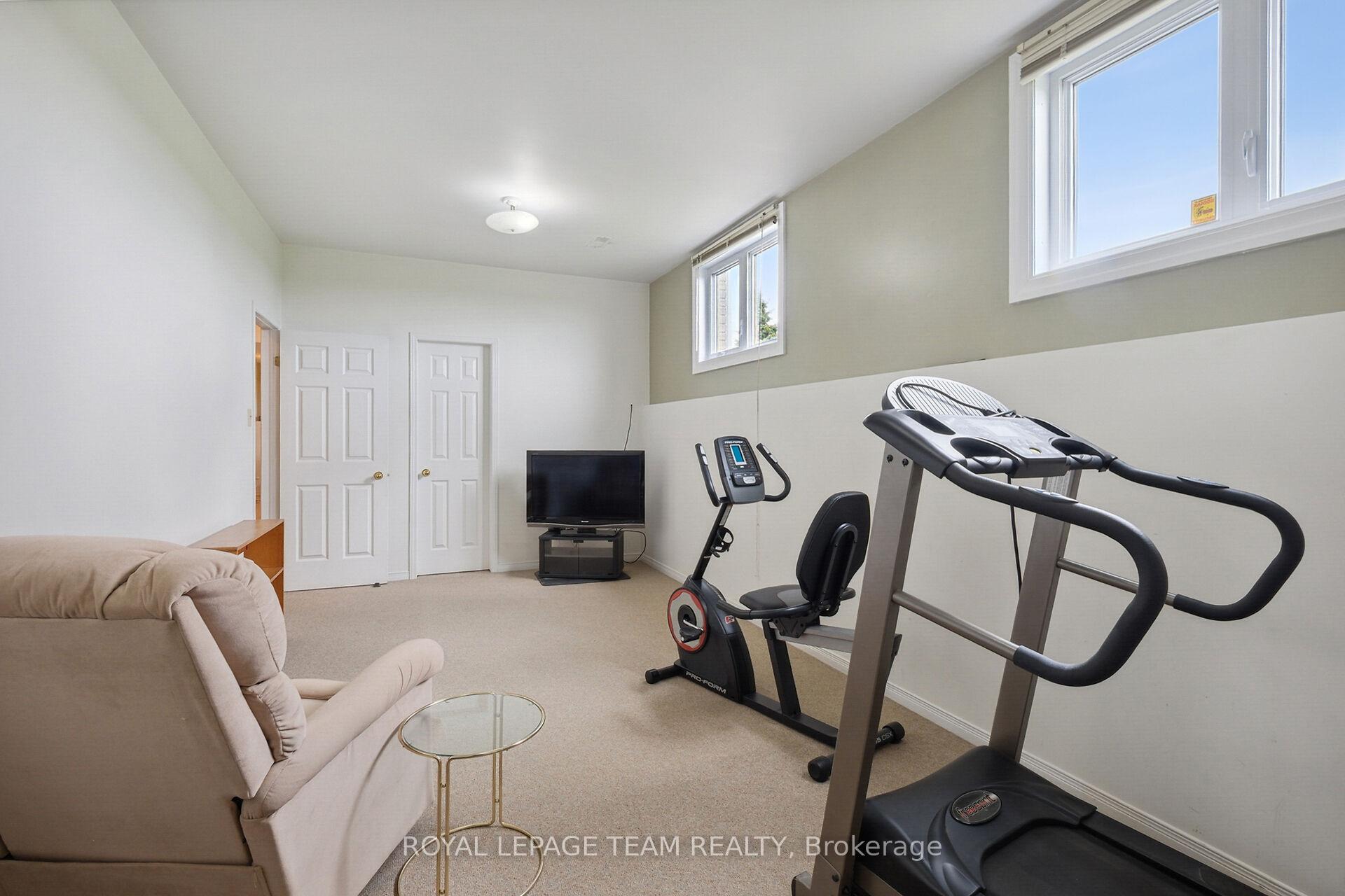 Photo 31 of 8665 Russell Road, Ottawa, Sarsfield/Bearbrook — HOMEH