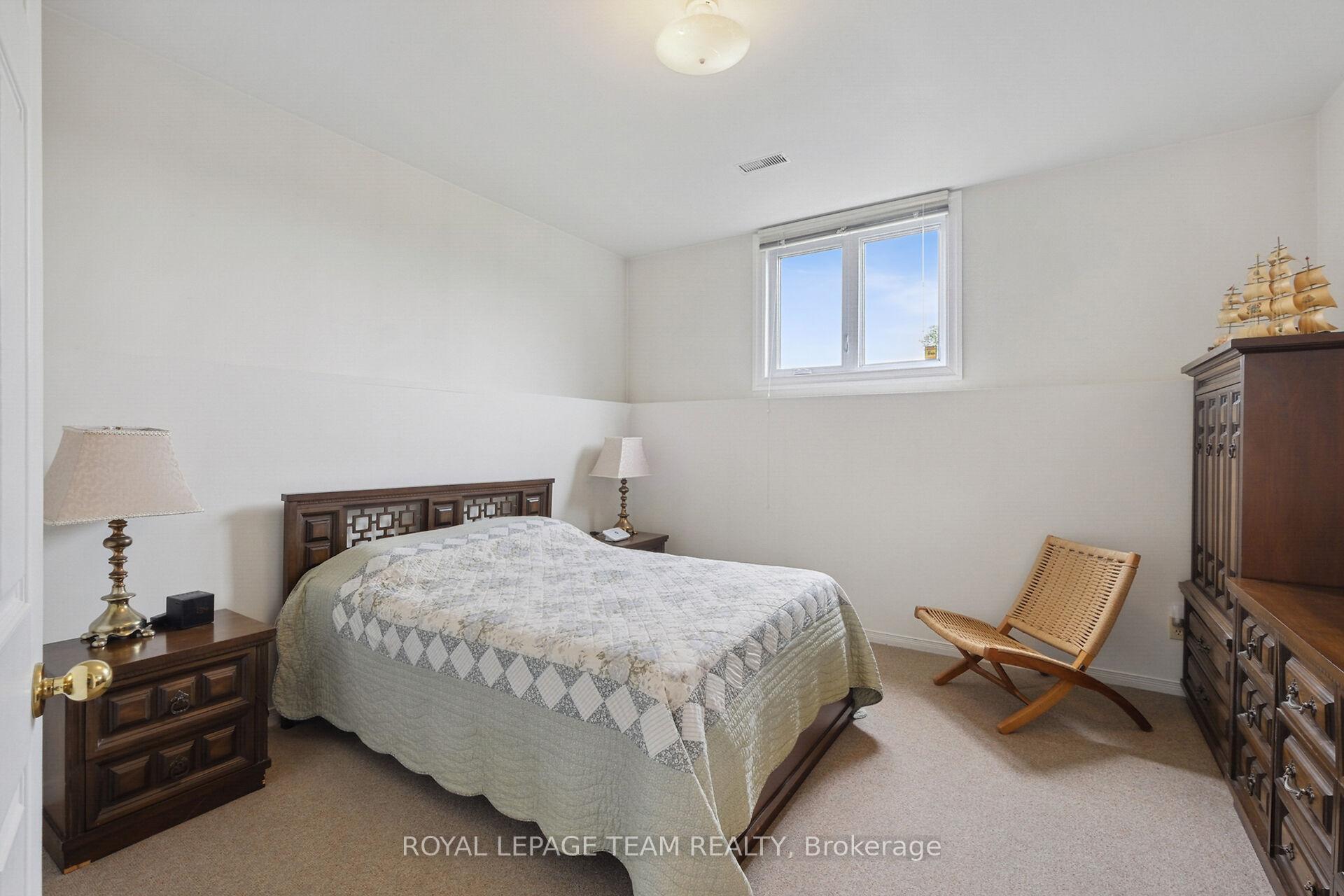 Photo 32 of 8665 Russell Road, Ottawa, Sarsfield/Bearbrook — HOMEH