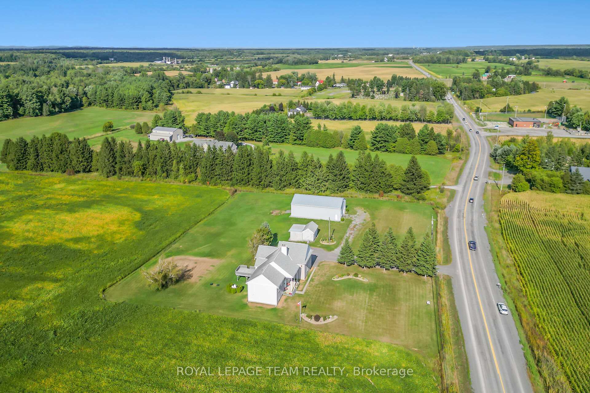 Photo 37 of 8665 Russell Road, Ottawa, Sarsfield/Bearbrook — HOMEH