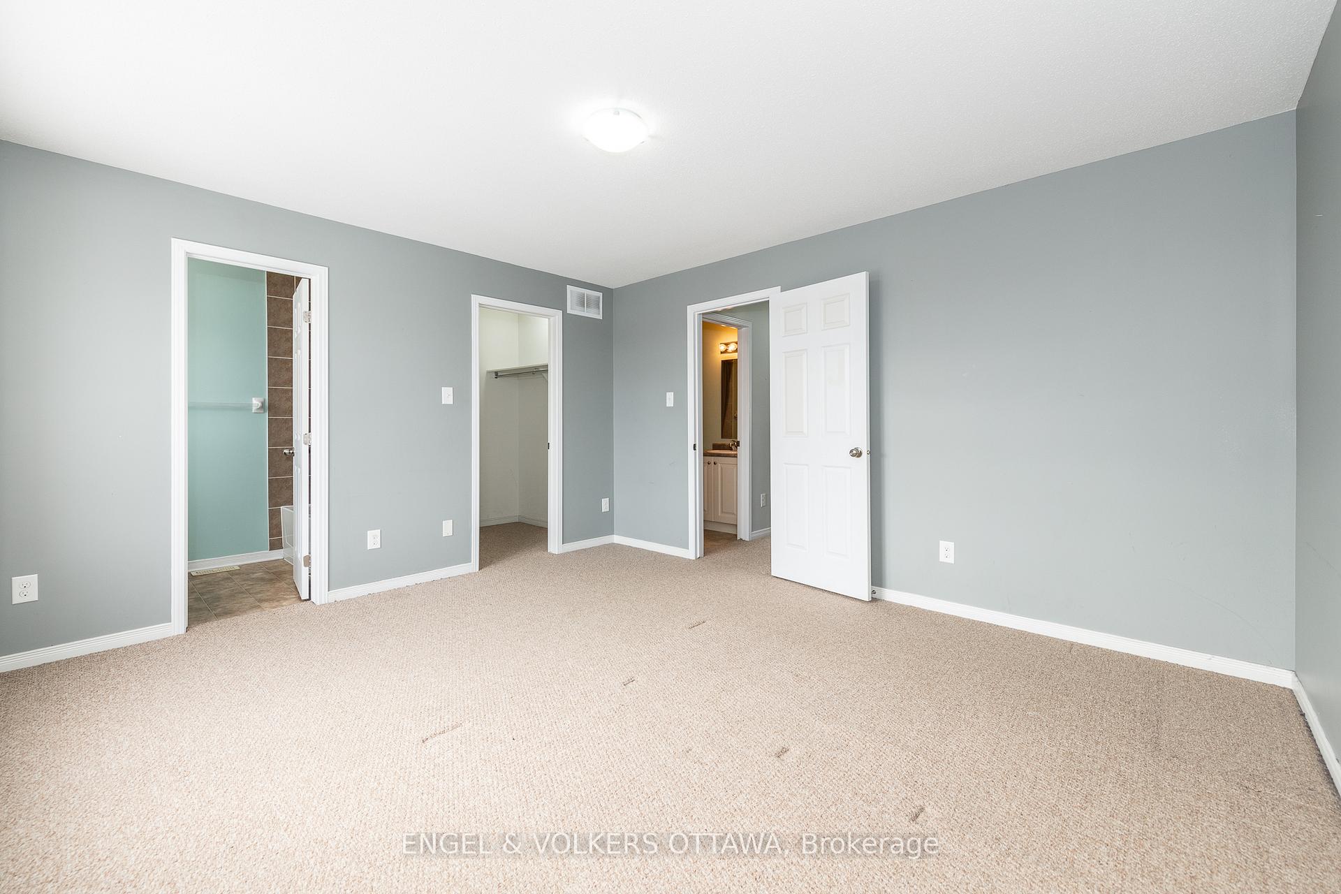 Photo 18 of 217 Rolling Meadow Crescent, Ottawa, Mer Bleue/Bradley Estates/Anderson Park — HOMEH