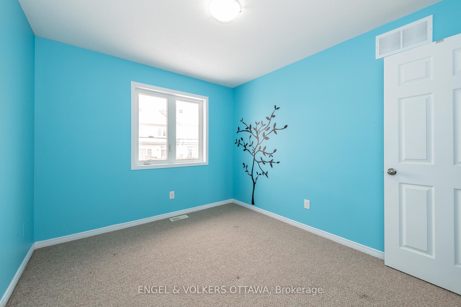 Photo 22 of 217 Rolling Meadow Crescent, Ottawa, Mer Bleue/Bradley Estates/Anderson Park — HOMEH