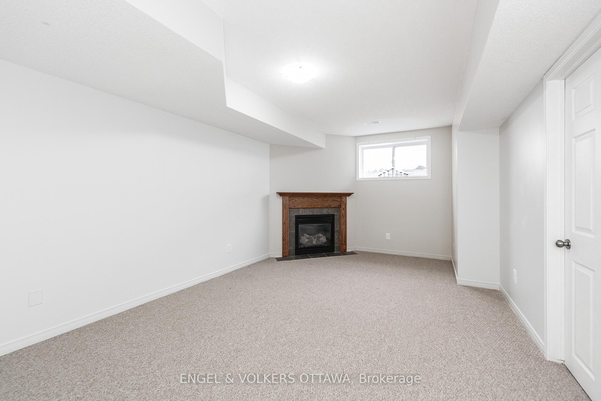 Photo 28 of 217 Rolling Meadow Crescent, Ottawa, Mer Bleue/Bradley Estates/Anderson Park — HOMEH