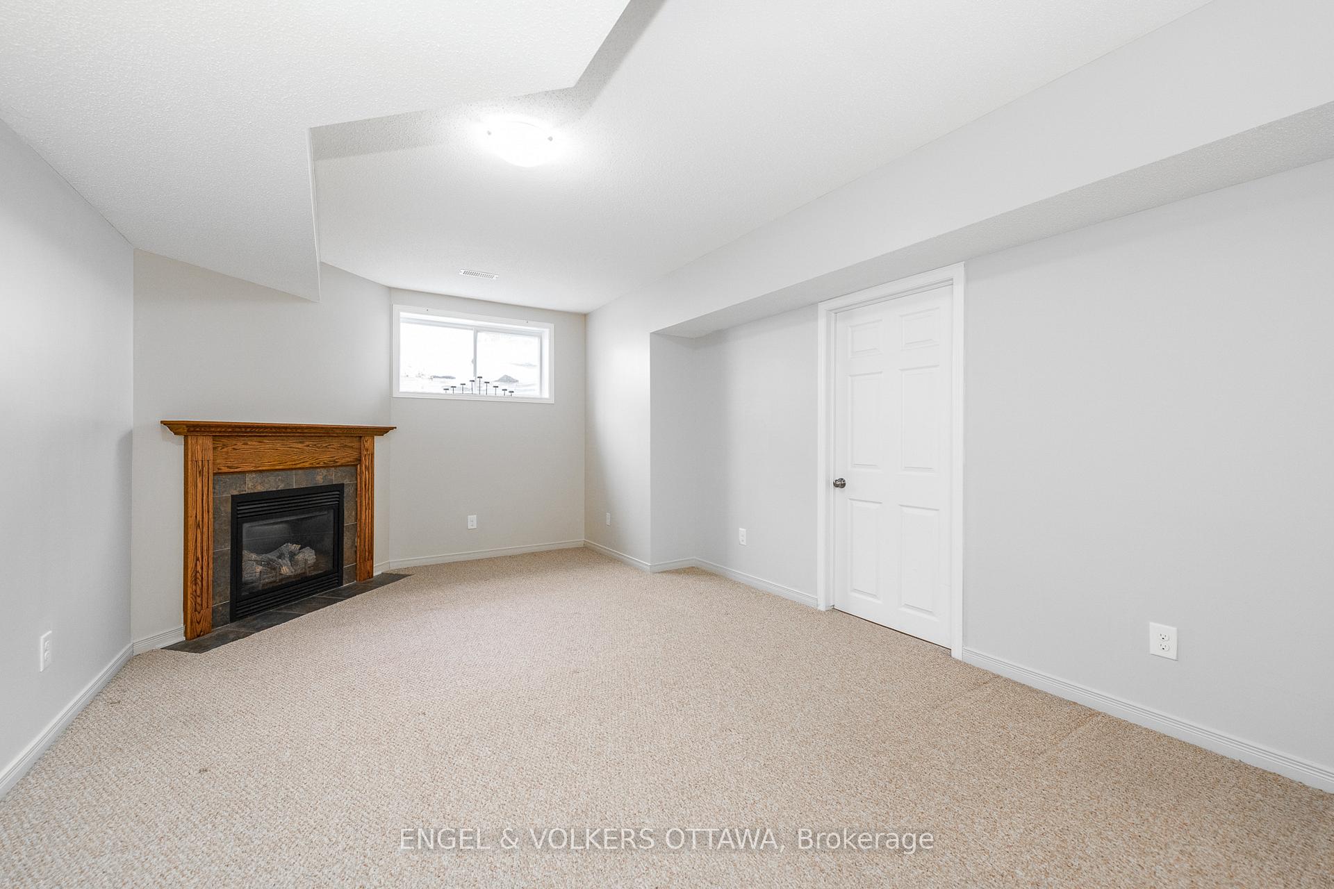 Photo 29 of 217 Rolling Meadow Crescent, Ottawa, Mer Bleue/Bradley Estates/Anderson Park — HOMEH