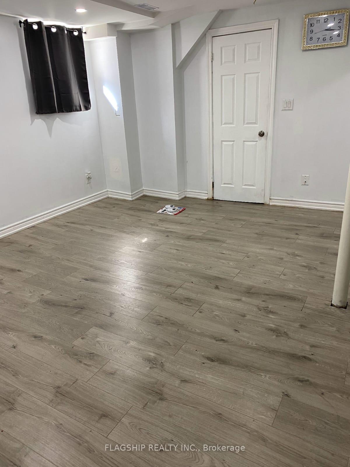 Photo 2 of 127 Cabot Street, Oshawa, Vanier — HOMEH