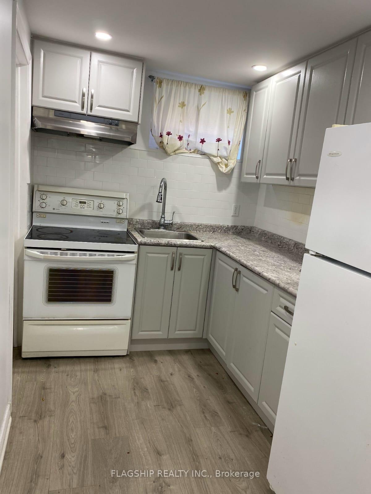 Photo 5 of 127 Cabot Street, Oshawa, Vanier — HOMEH