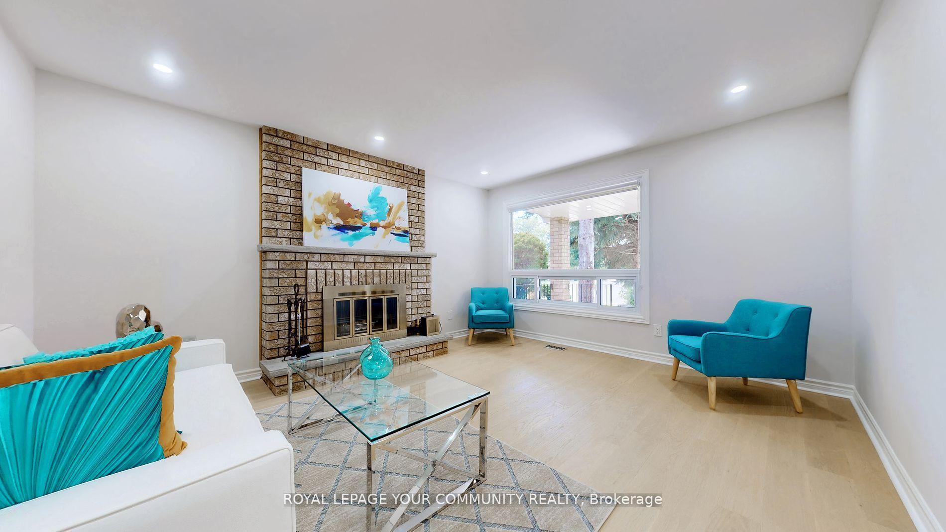 Photo 5 of 32 Muster Court, Markham, Buttonville — HOMEH