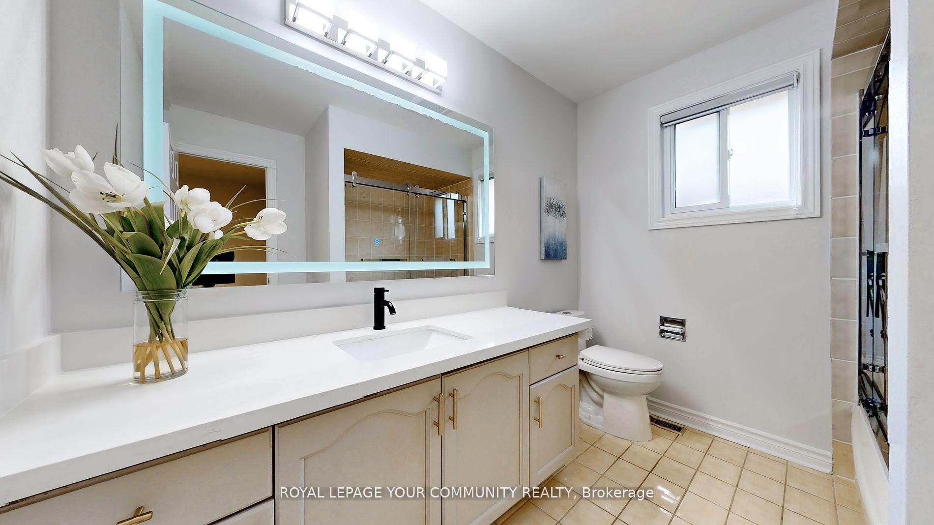 Photo 22 of 32 Muster Court, Markham, Buttonville — HOMEH