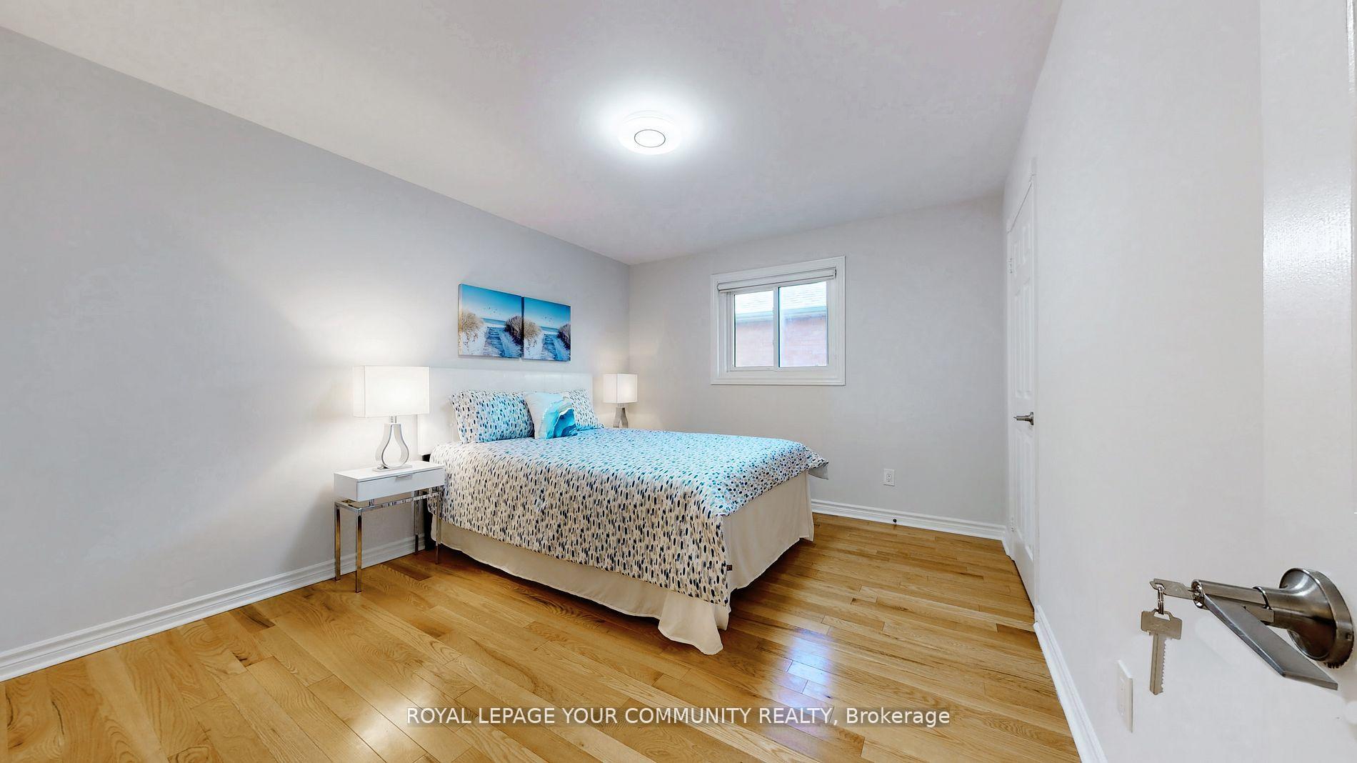 Photo 24 of 32 Muster Court, Markham, Buttonville — HOMEH