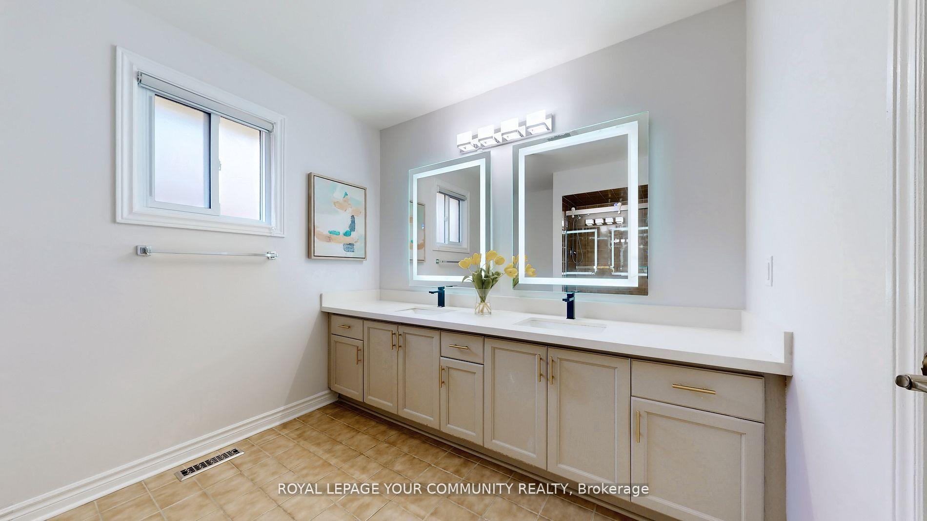 Photo 30 of 32 Muster Court, Markham, Buttonville — HOMEH