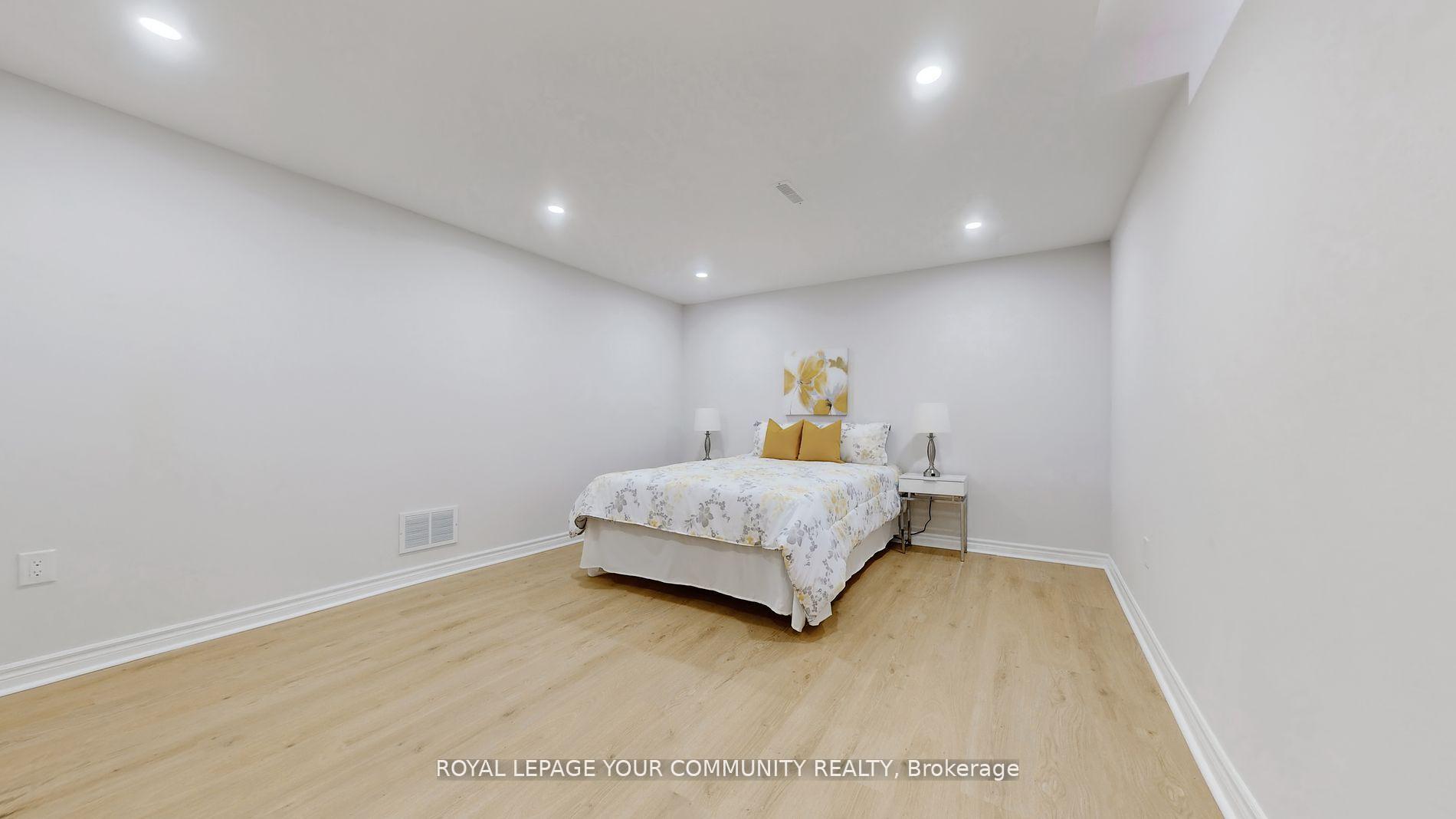 Photo 35 of 32 Muster Court, Markham, Buttonville — HOMEH