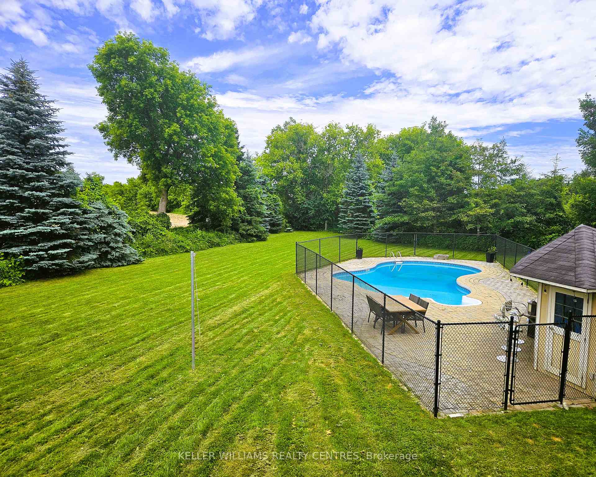 Photo 2 of 6088 11th Line, New Tecumseth, Rural New Tecumseth — HOMEH