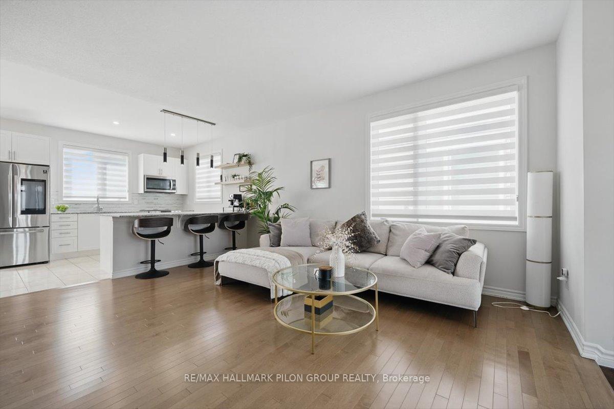 Photo 3 of 638 Crevier Walk, Ottawa, Chapel Hill South - Orleans Village — HOMEH