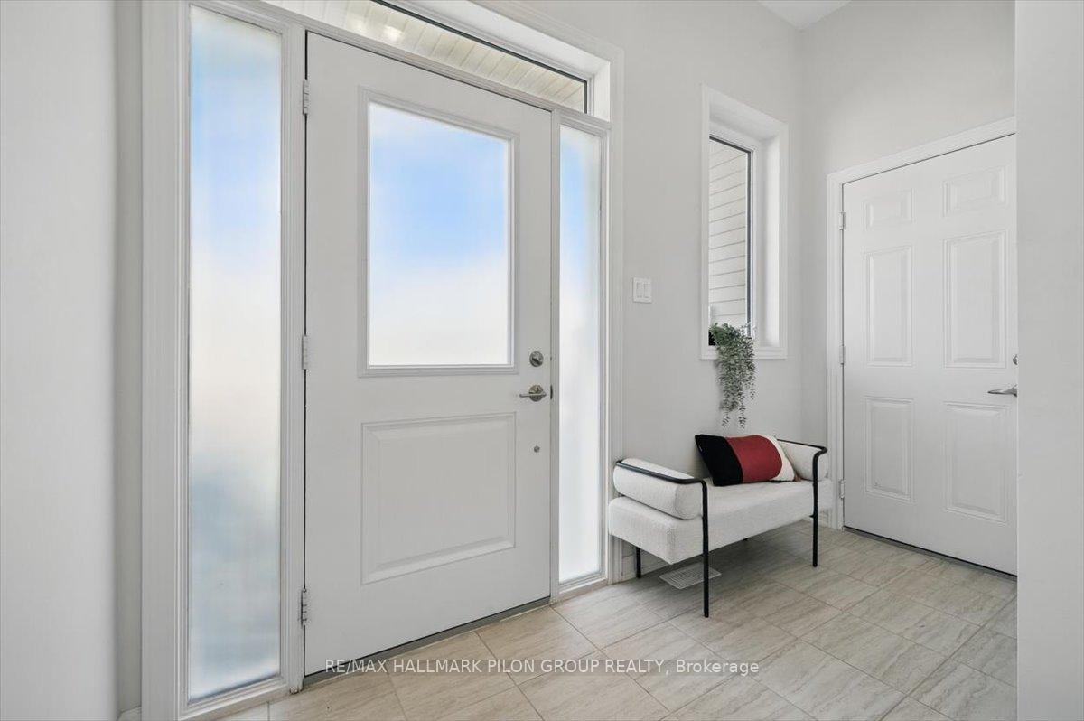 Photo 13 of 638 Crevier Walk, Ottawa, Chapel Hill South - Orleans Village — HOMEH