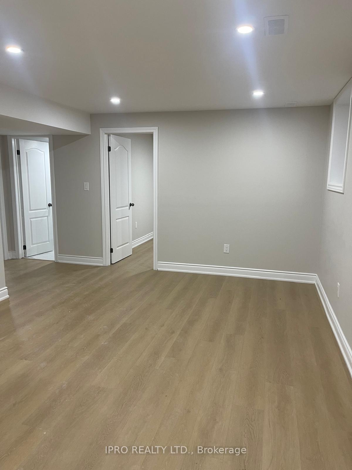 Photo 4 of Unit Basement, 370 Emmett Landing, Milton, Ford — HOMEH