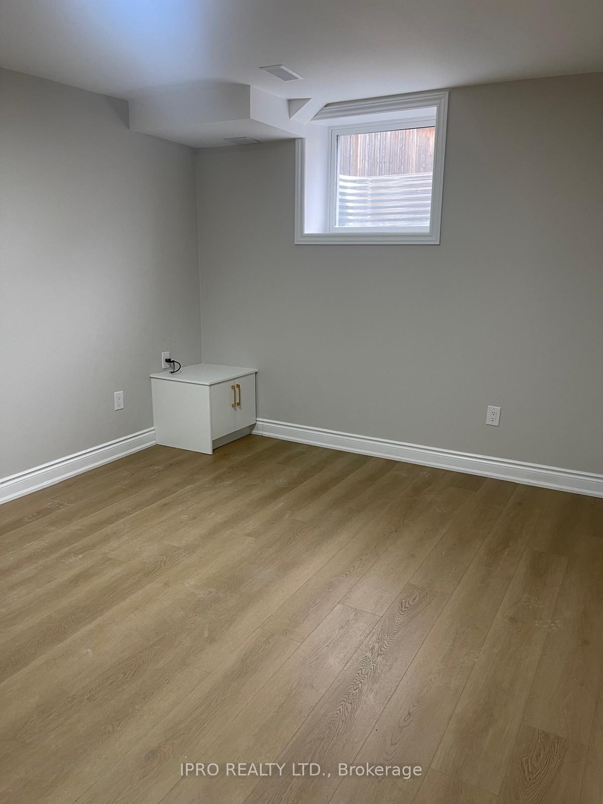 Photo 7 of Unit Basement, 370 Emmett Landing, Milton, Ford — HOMEH