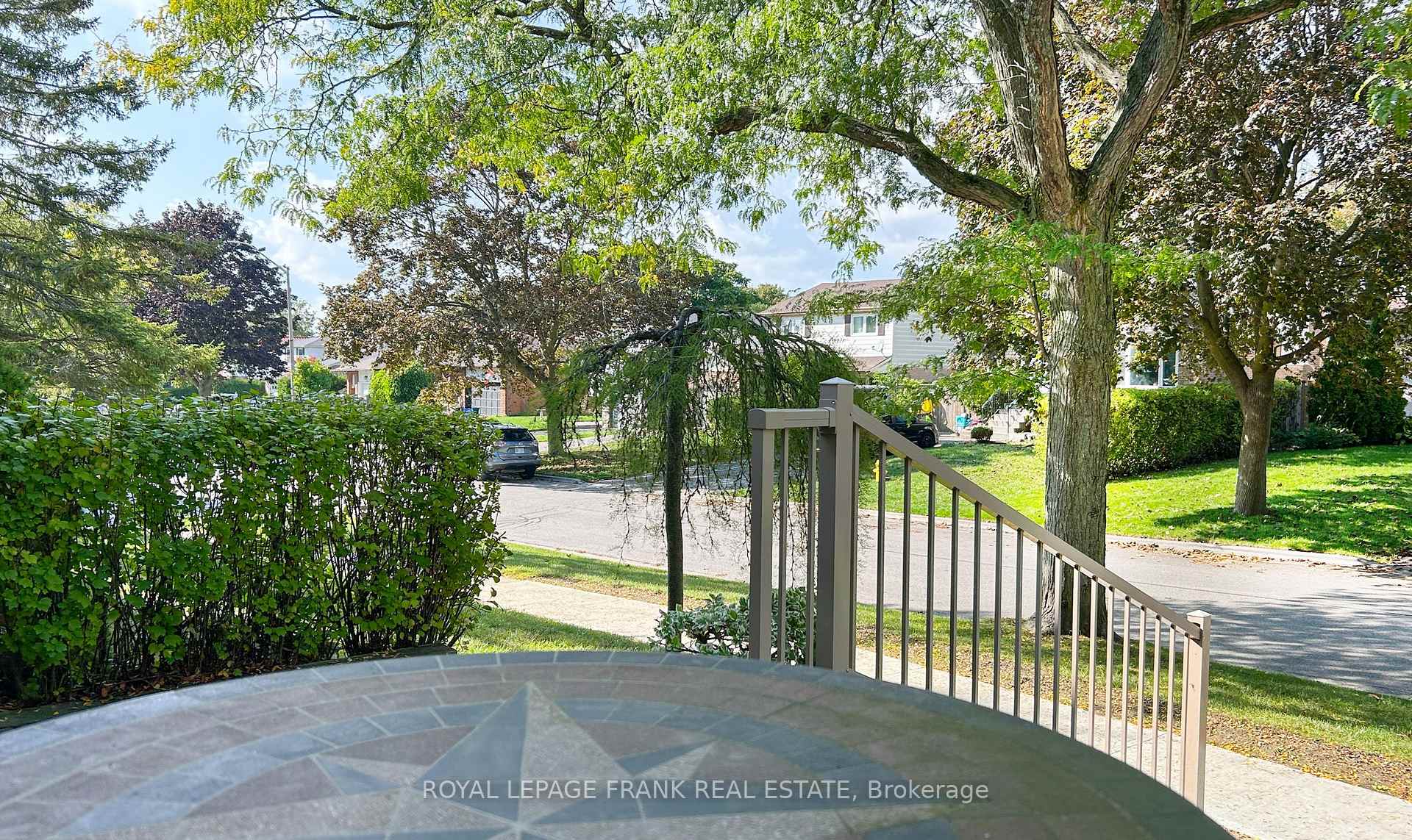 Photo 5 of 655 Bermuda Avenue, Oshawa, Northglen — HOMEH