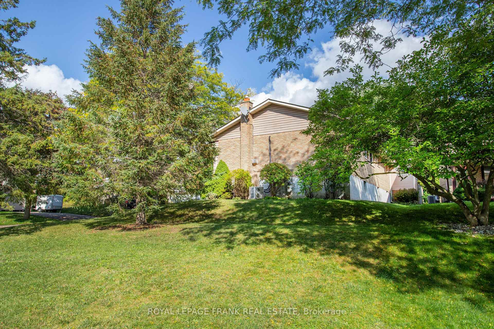 Photo 42 of 655 Bermuda Avenue, Oshawa, Northglen — HOMEH