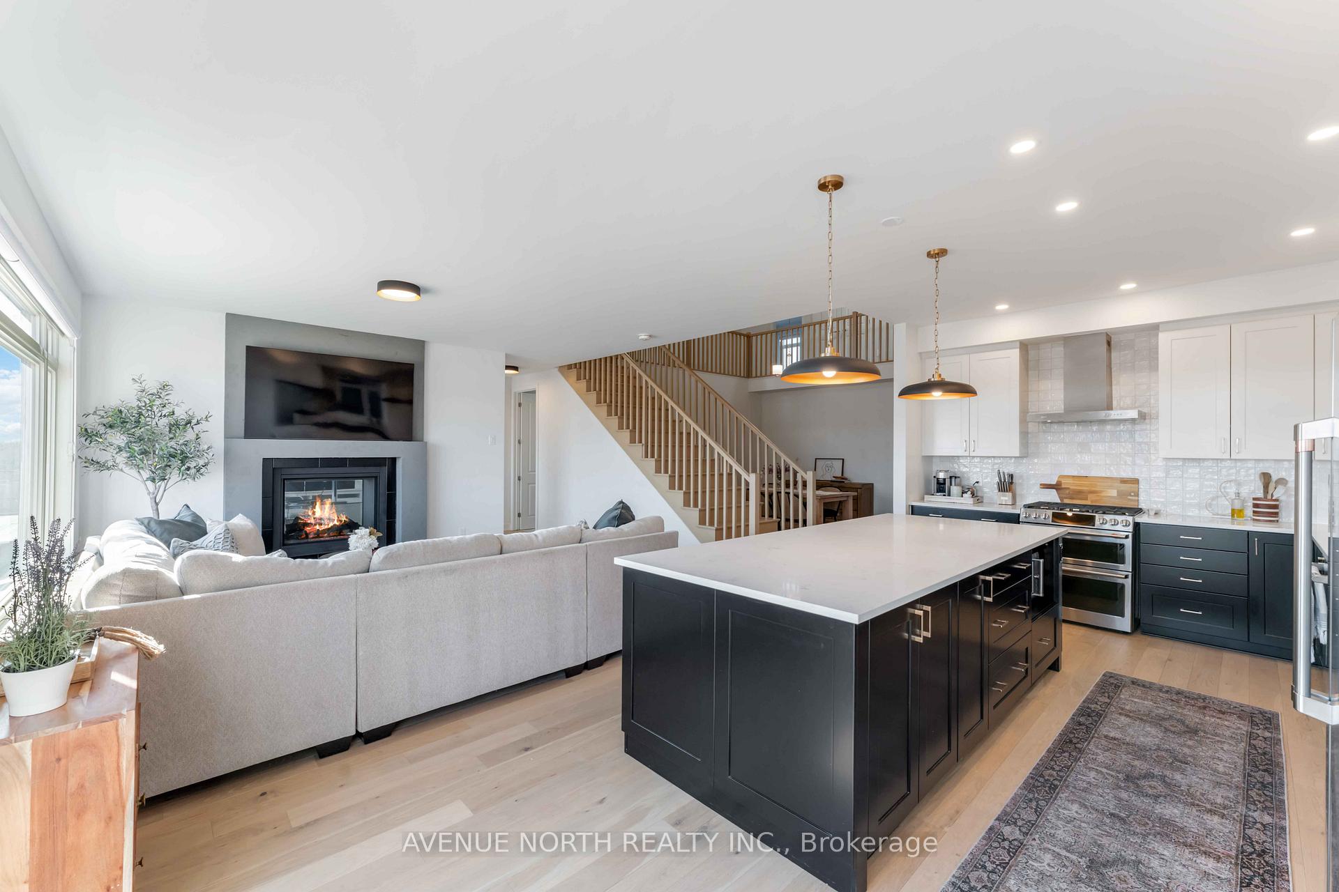 Photo 15 of 136 Winterhaven Drive, Ottawa, Mer Bleue/Bradley Estates/Anderson Park — HOMEH