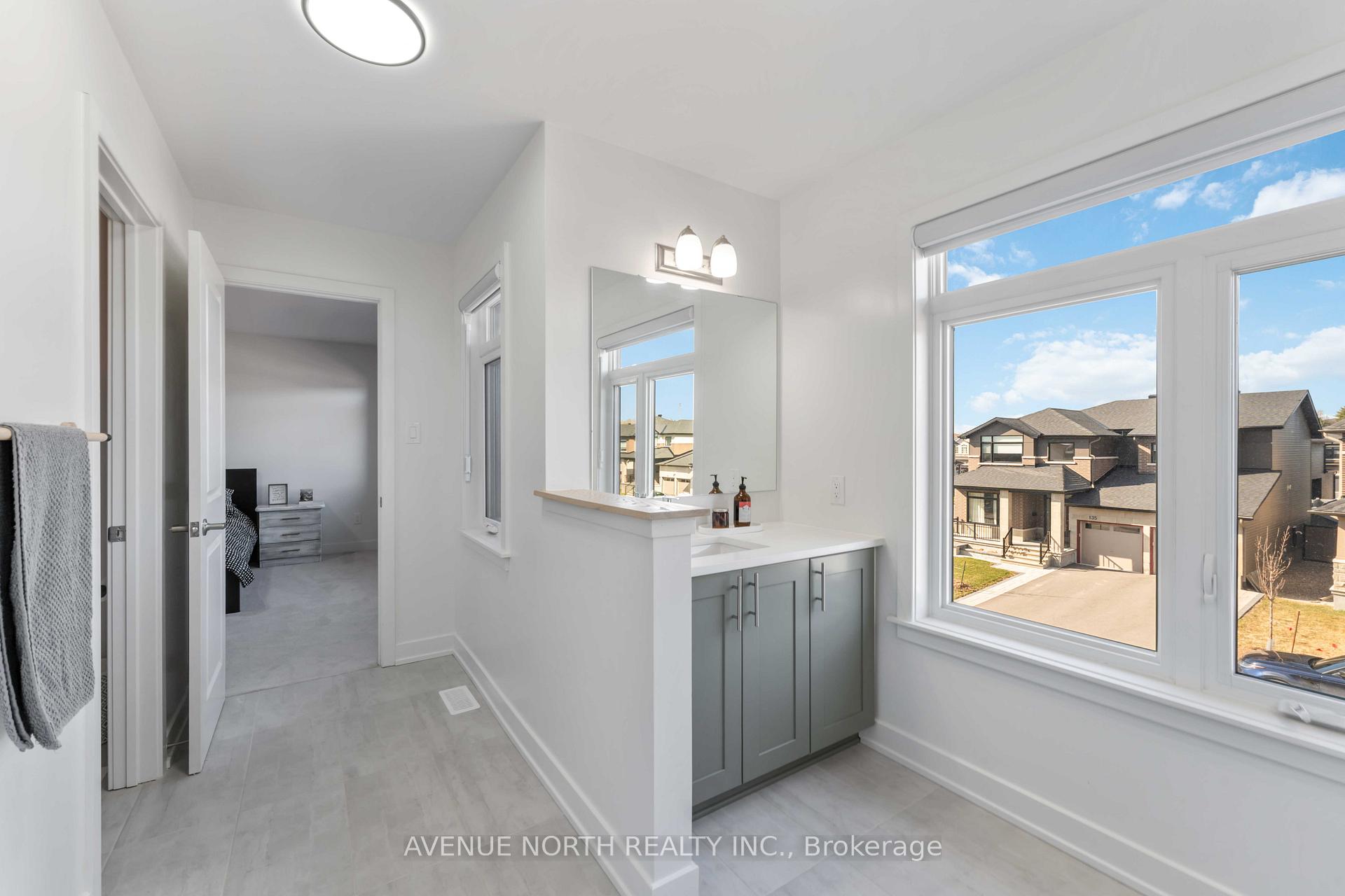 Photo 28 of 136 Winterhaven Drive, Ottawa, Mer Bleue/Bradley Estates/Anderson Park — HOMEH