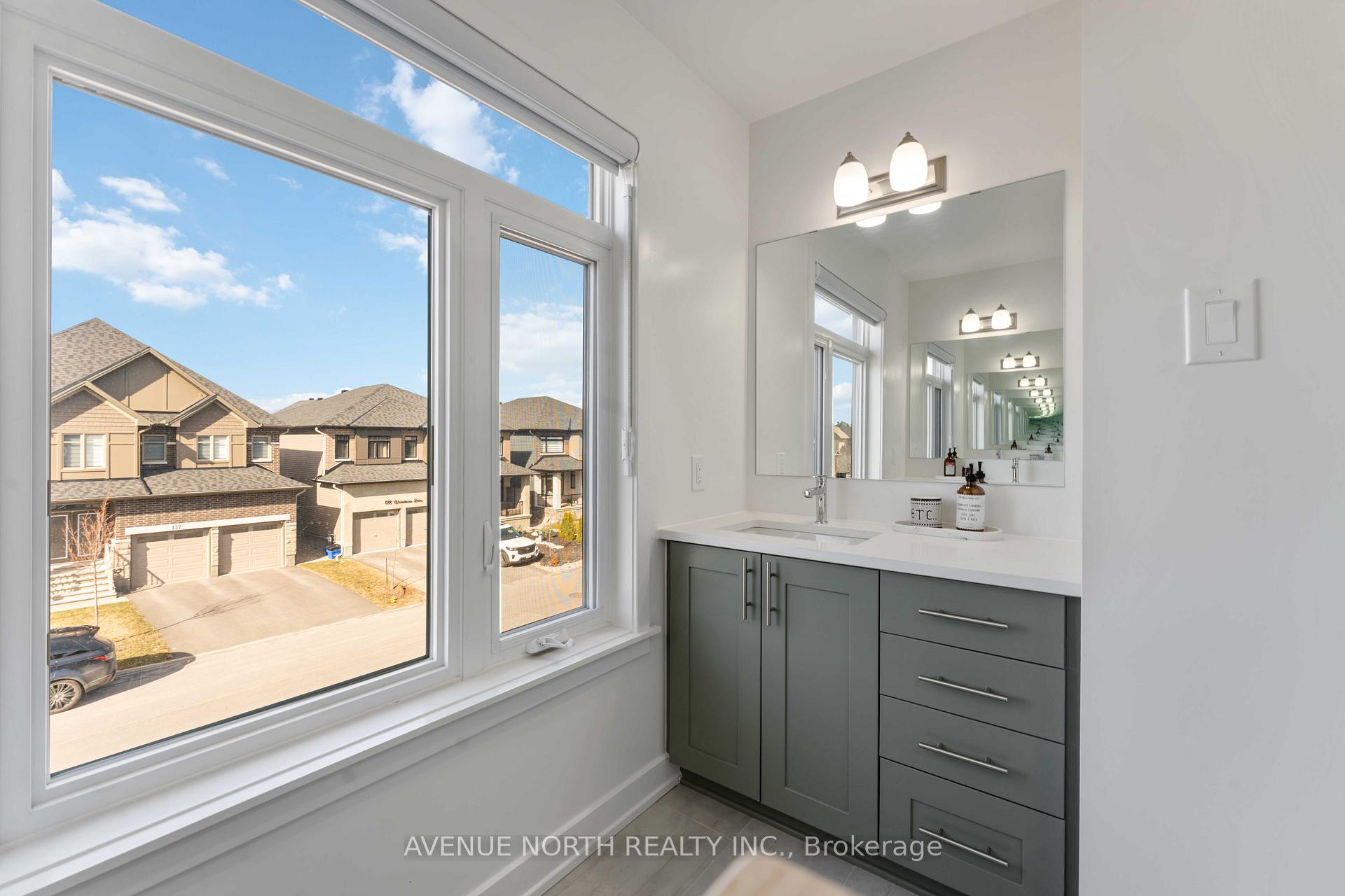 Photo 31 of 136 Winterhaven Drive, Ottawa, Mer Bleue/Bradley Estates/Anderson Park — HOMEH