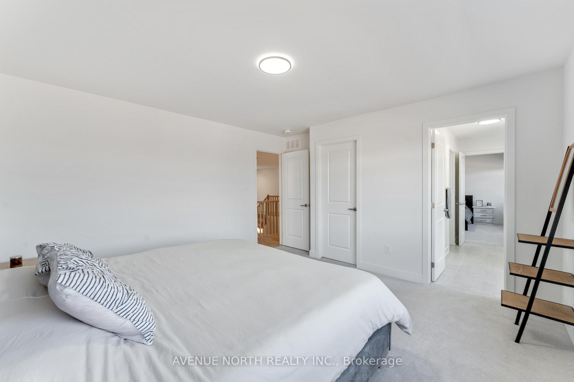Photo 32 of 136 Winterhaven Drive, Ottawa, Mer Bleue/Bradley Estates/Anderson Park — HOMEH