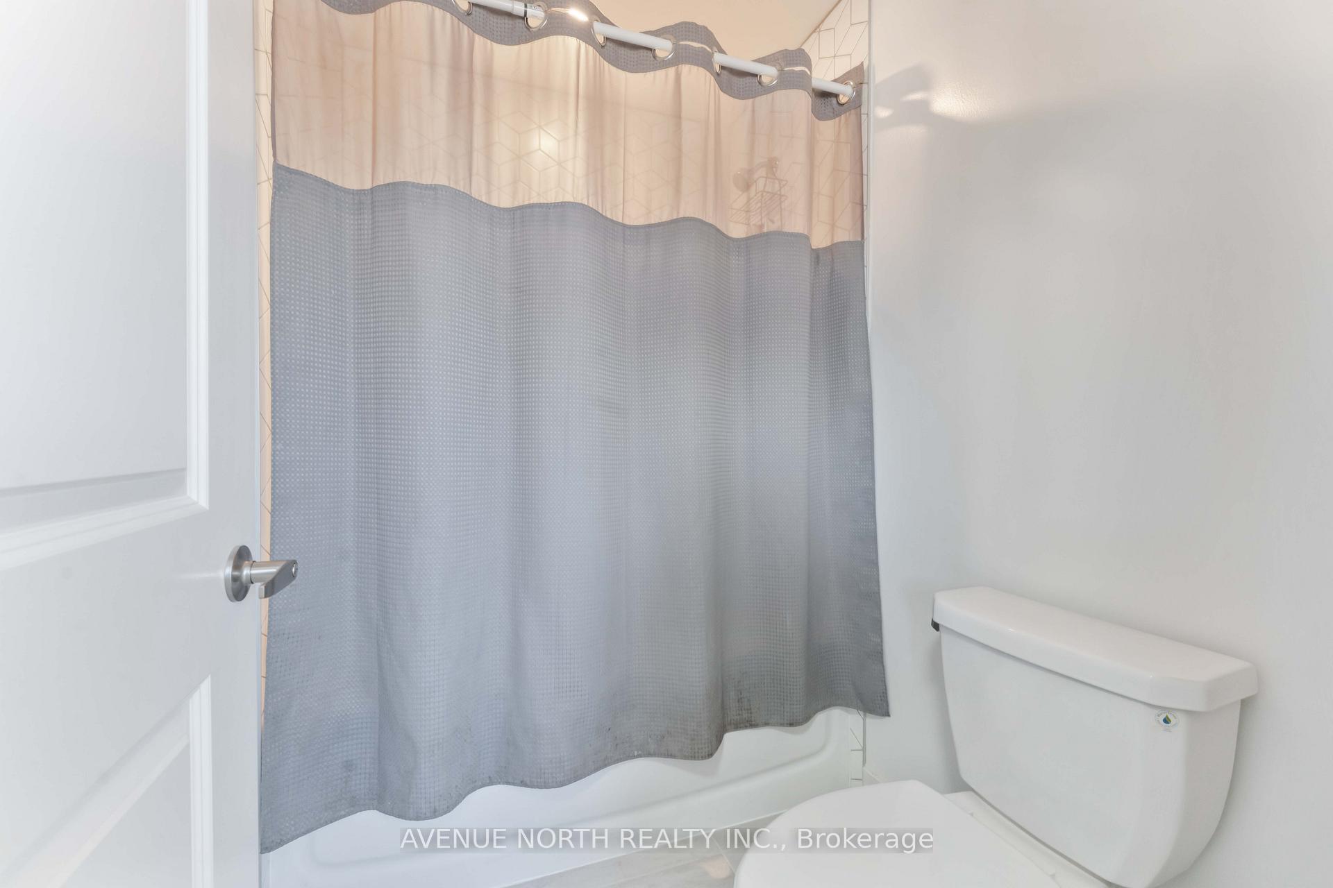 Photo 45 of 136 Winterhaven Drive, Ottawa, Mer Bleue/Bradley Estates/Anderson Park — HOMEH