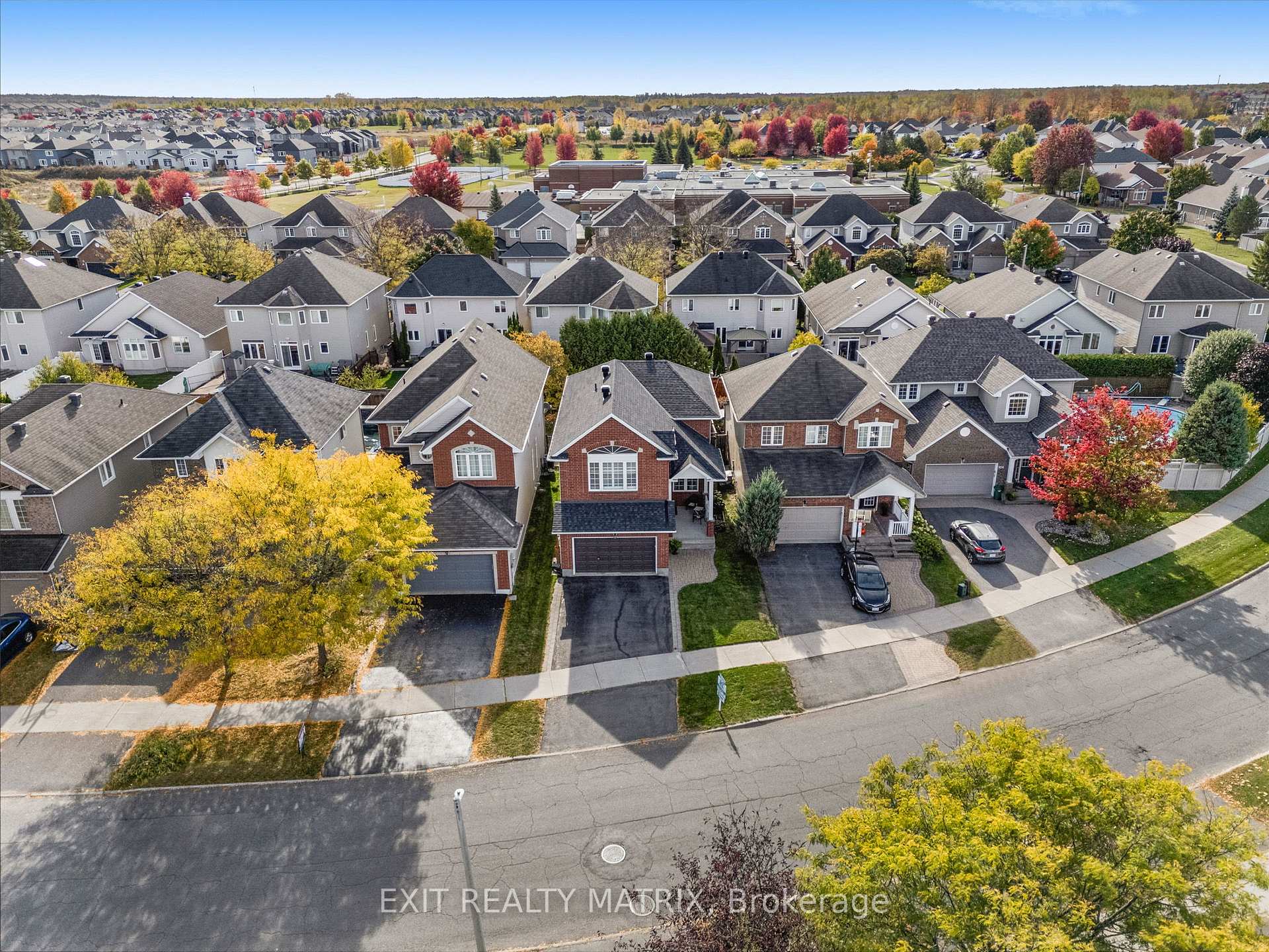 Photo 2 of 928 Scala Avenue, Ottawa, Notting Hill/Summerside — HOMEH