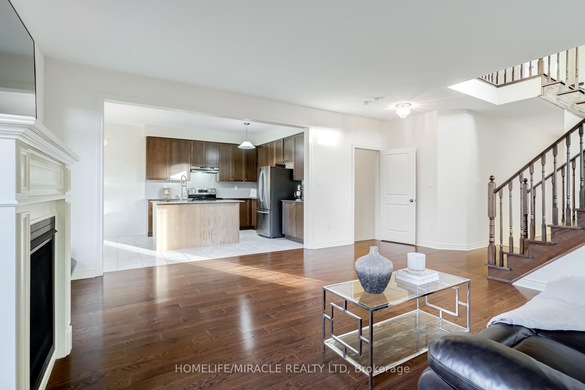 Photo 11 of 41 Atkinson Crescent, New Tecumseth, Alliston — HOMEH