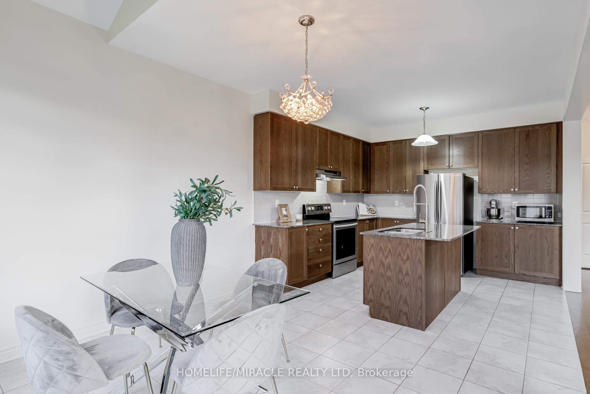Photo 21 of 41 Atkinson Crescent, New Tecumseth, Alliston — HOMEH