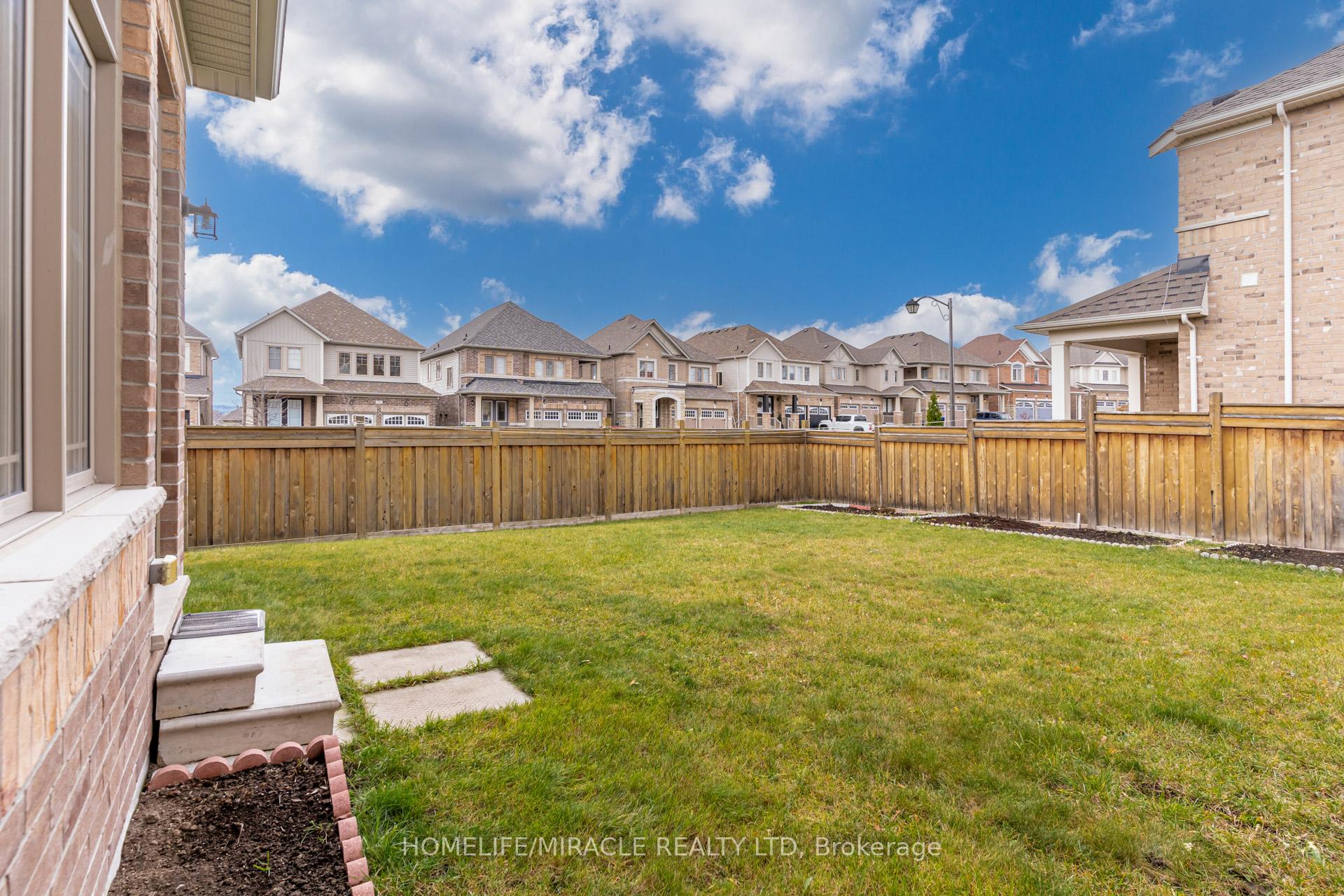 Photo 47 of 41 Atkinson Crescent, New Tecumseth, Alliston — HOMEH