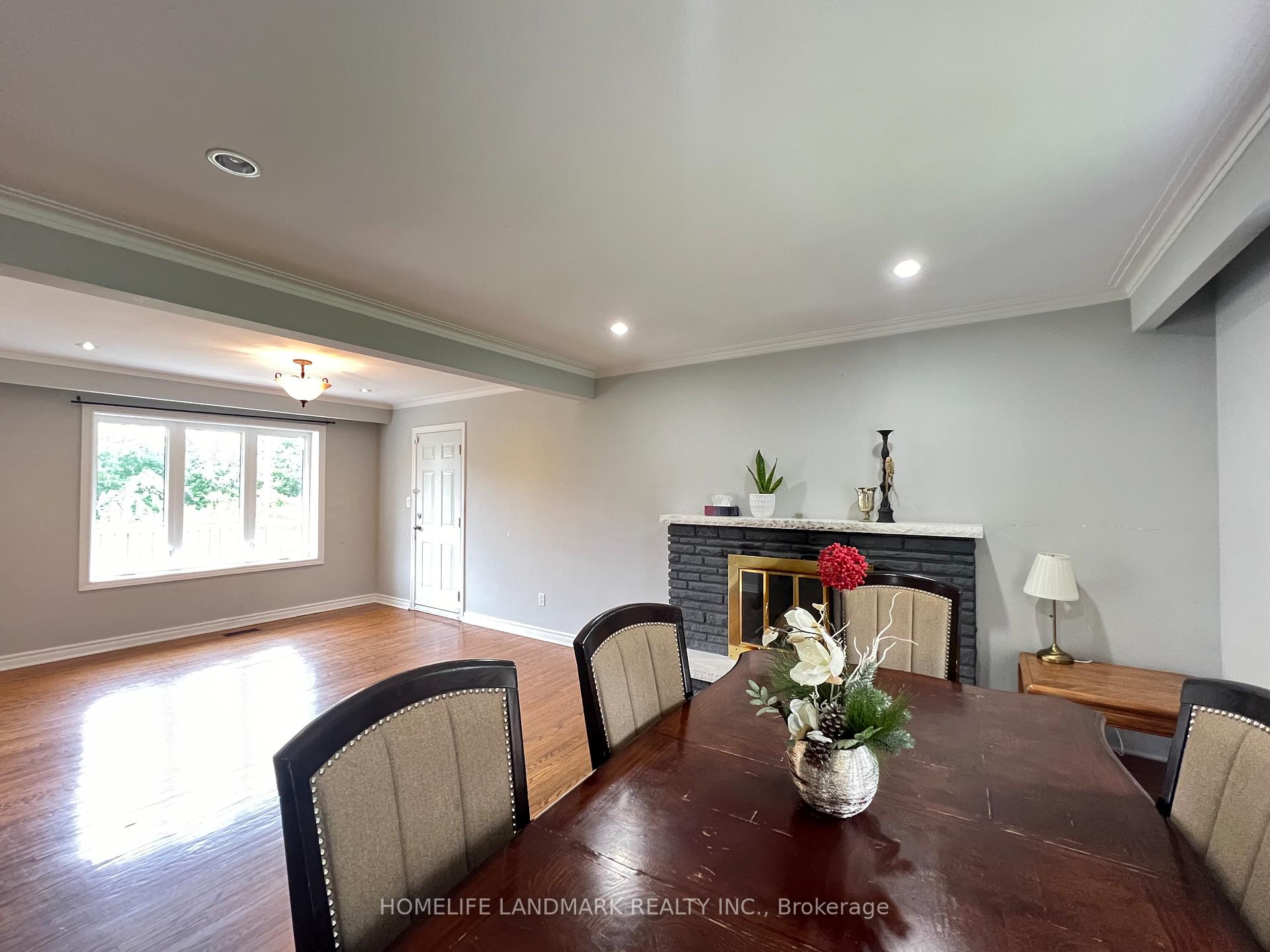 Photo 8 of 72 Cachet Parkway, Markham, Devil's Elbow — HOMEH