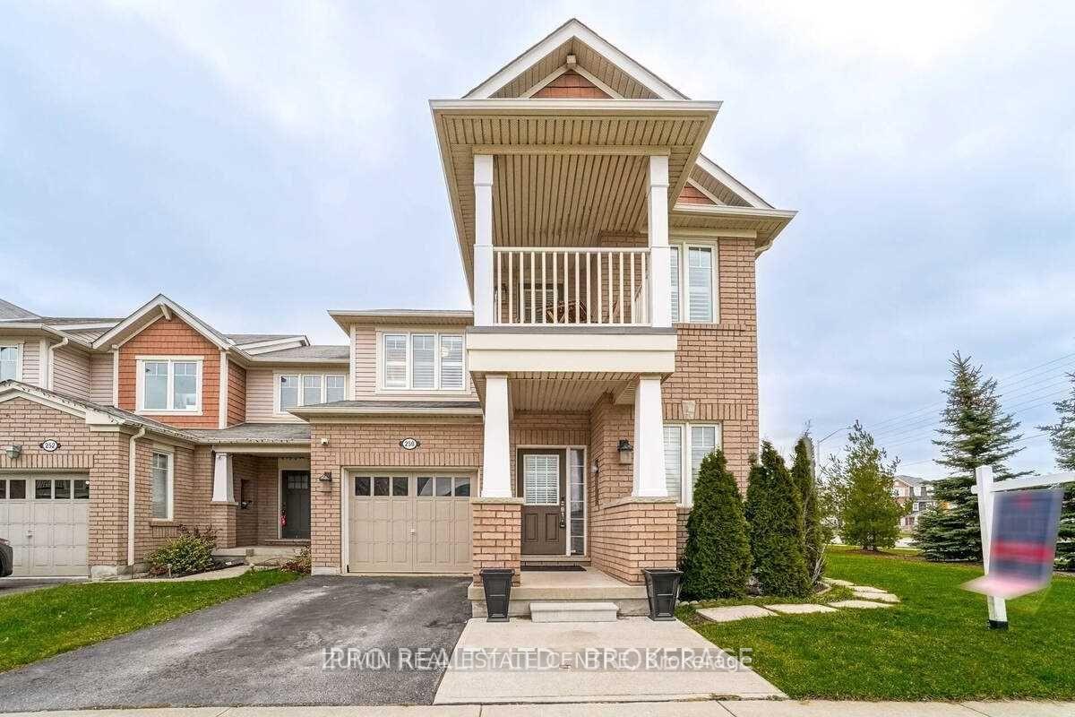 Front of 250 Woodley Crescent