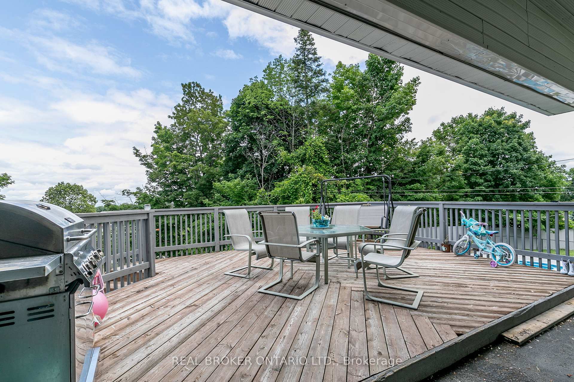 Photo 21 of 42 Charles Road, Orillia — HOMEH