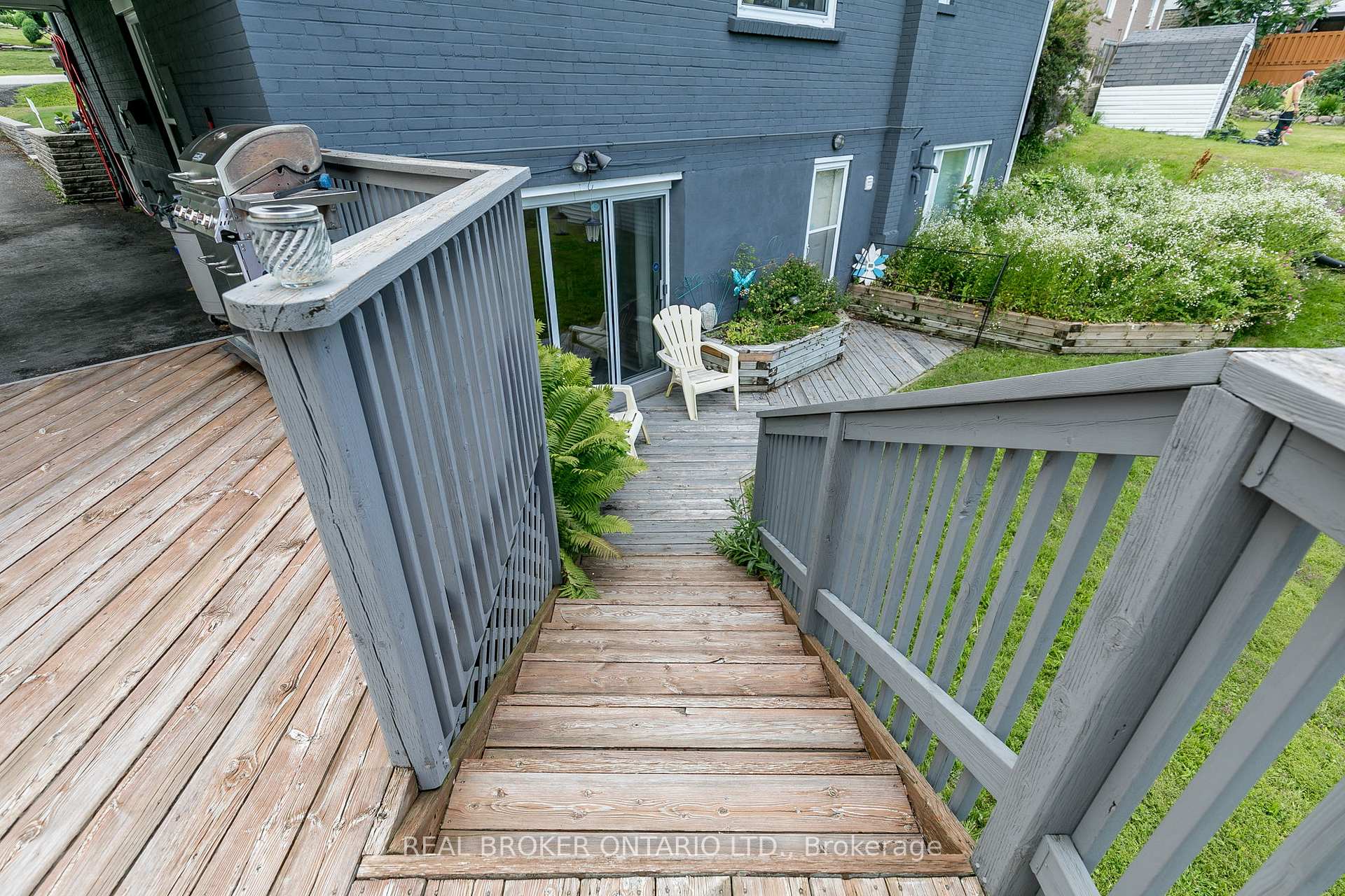 Photo 23 of 42 Charles Road, Orillia — HOMEH