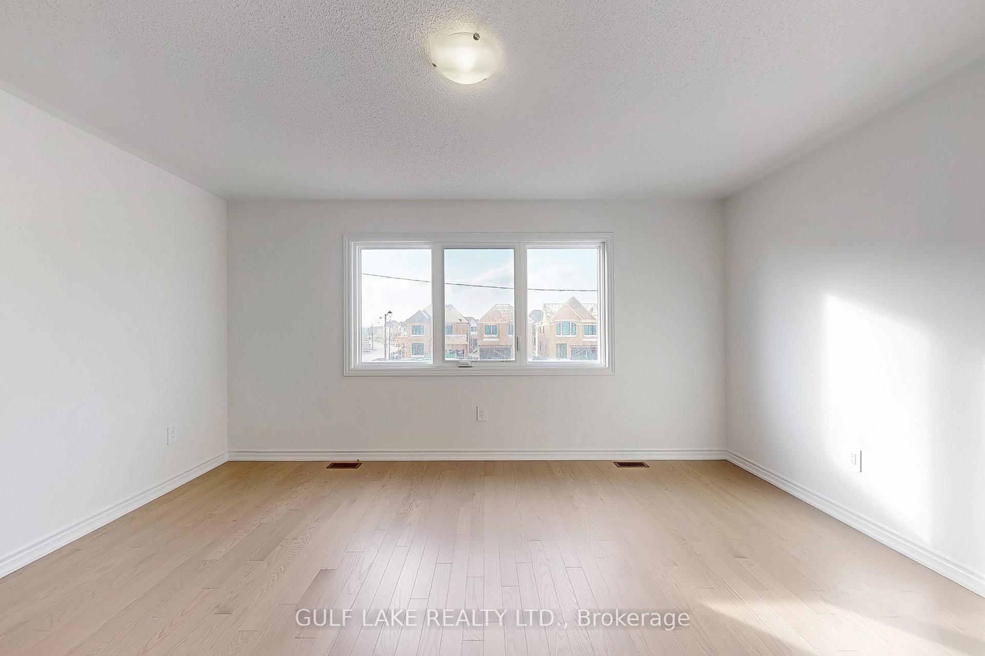 Photo 35 of 307 Bergamot Avenue, Milton, Walker — HOMEH