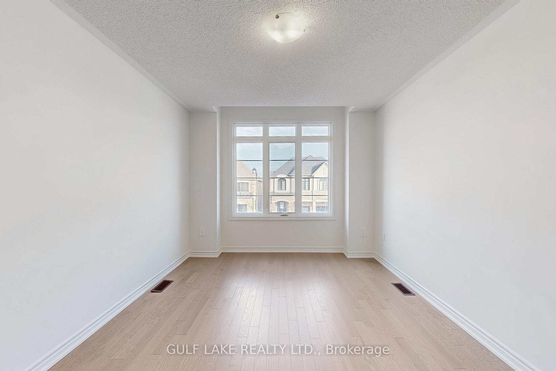 Photo 14 of 307 Bergamot Avenue, Milton, Walker — HOMEH