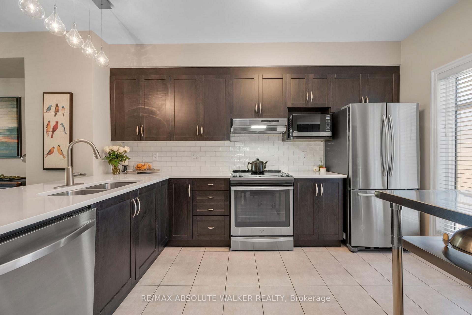 Photo 8 of 49 Aveia Private, Ottawa, Springridge/East Village — HOMEH