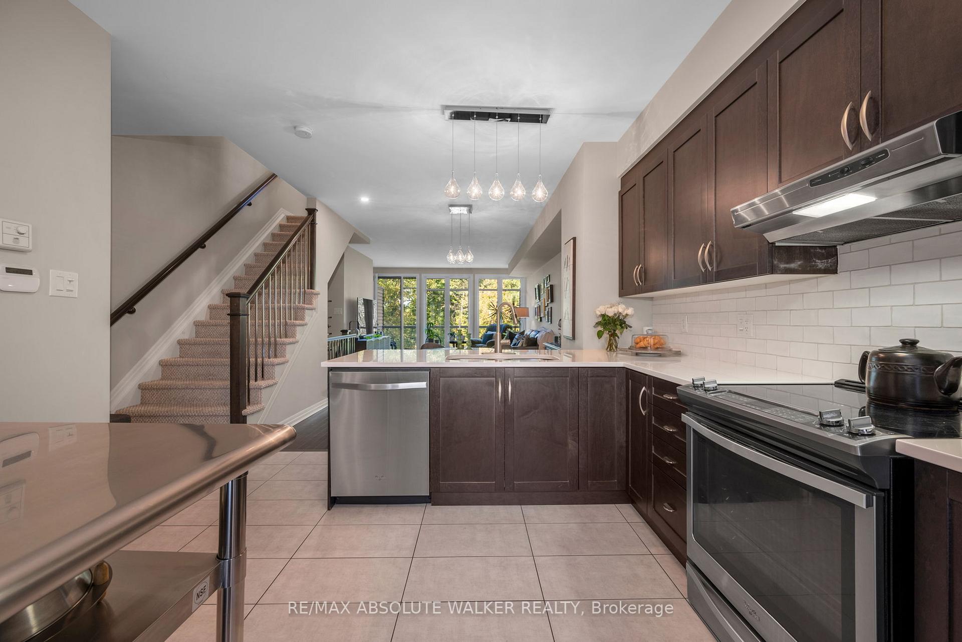 Photo 11 of 49 Aveia Private, Ottawa, Springridge/East Village — HOMEH