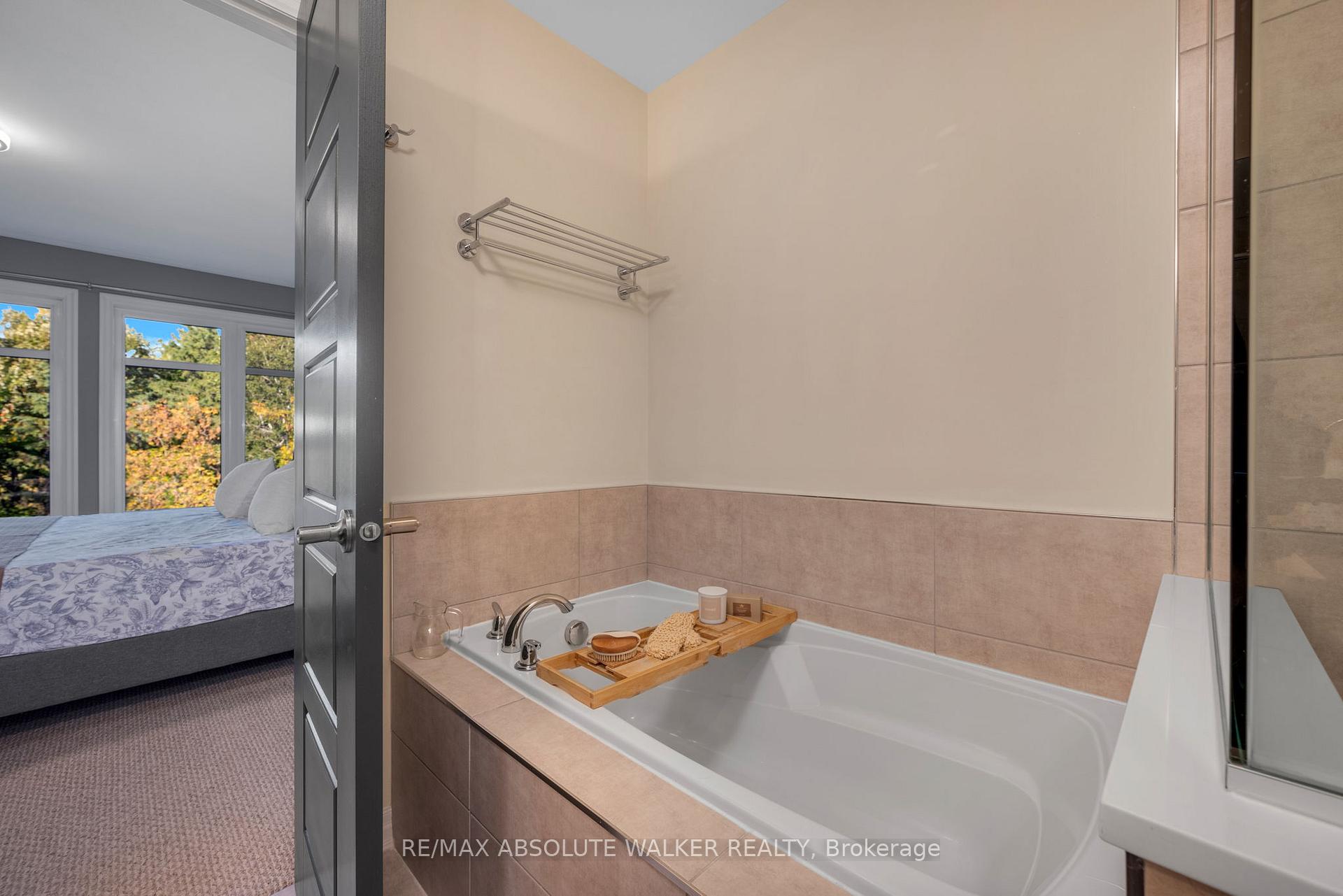 Photo 23 of 49 Aveia Private, Ottawa, Springridge/East Village — HOMEH