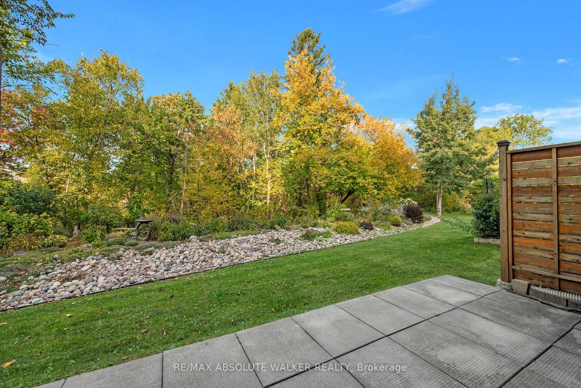 Photo 37 of 49 Aveia Private, Ottawa, Springridge/East Village — HOMEH