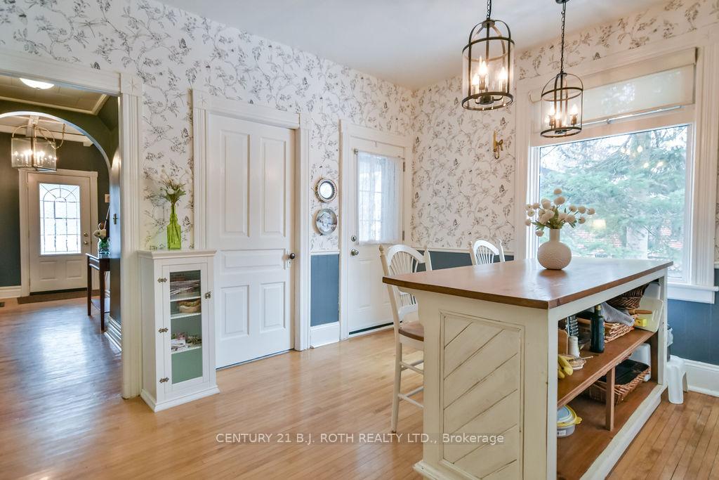 Photo 6 of 35 Mill Street E, New Tecumseth, Tottenham — HOMEH