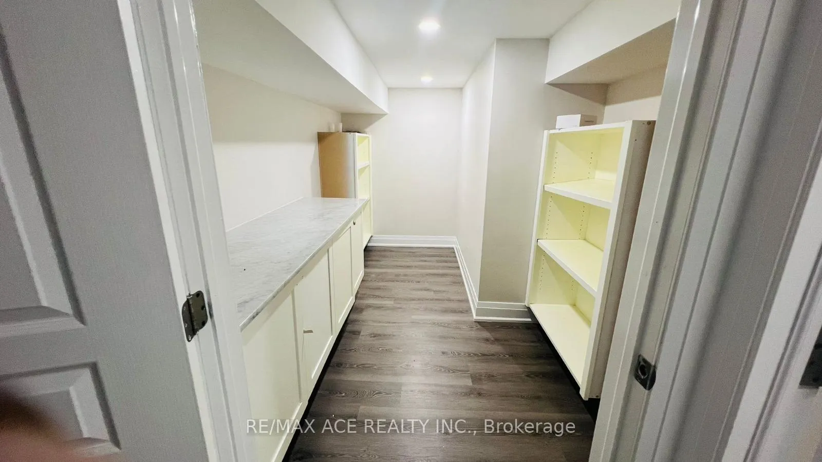 Photo 8 of Unit Bsmt, 2450 Bridle Road, Oshawa, Windfields — HOMEH