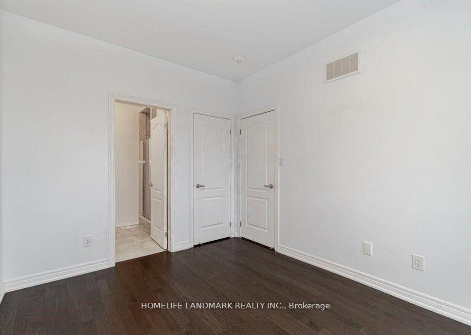 Photo 6 of 105 Decast Crescent, Markham, Box Grove — HOMEH