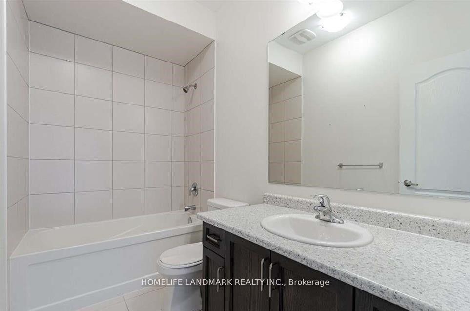Photo 8 of 105 Decast Crescent, Markham, Box Grove — HOMEH