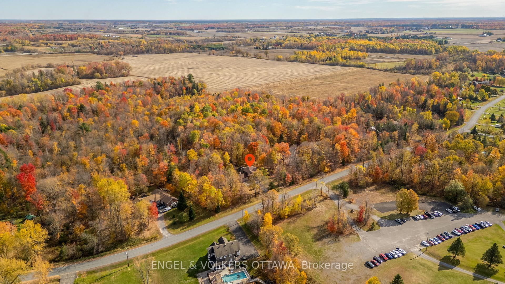 Photo 23 of 4720 Whispering Willow Drive, Ottawa, Sarsfield/Bearbrook — HOMEH