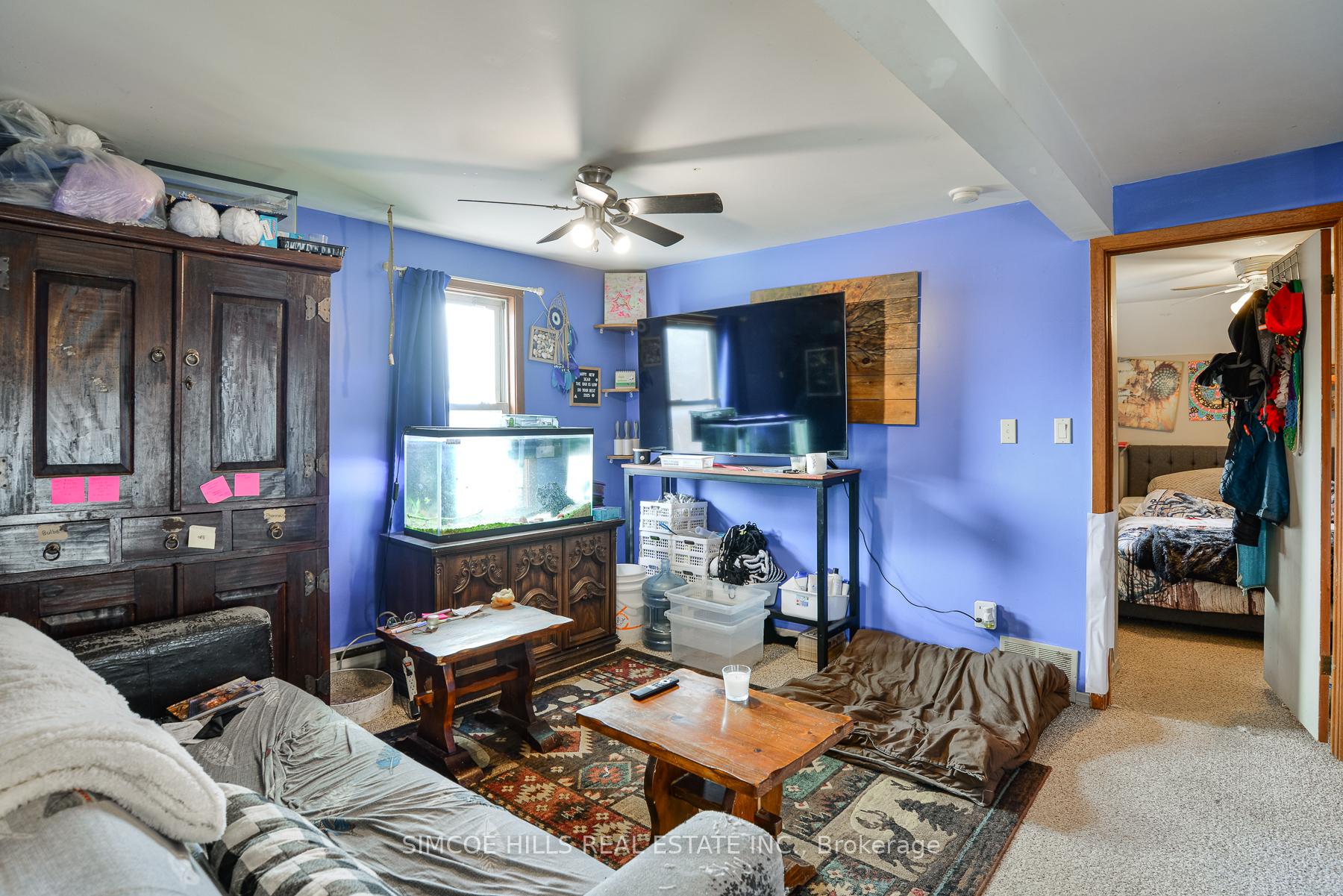 Photo 11 of 113 Douglas Street, Orillia — HOMEH