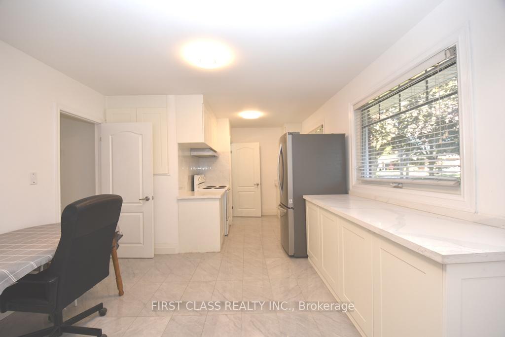 Photo 5 of 152 Eastmount Street, Oshawa, Eastdale — HOMEH