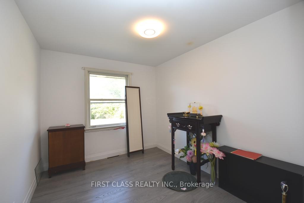 Photo 8 of 152 Eastmount Street, Oshawa, Eastdale — HOMEH